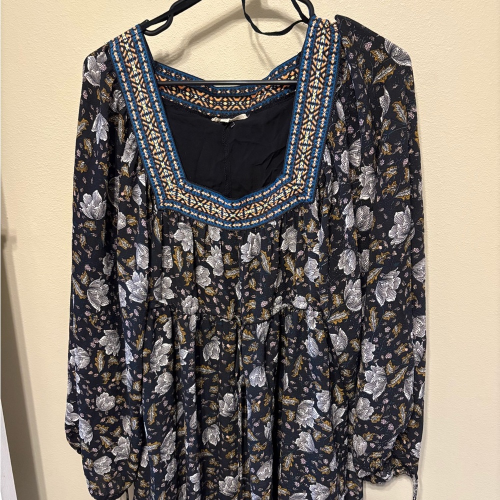 Easel Floral Blouse with Blue Accents